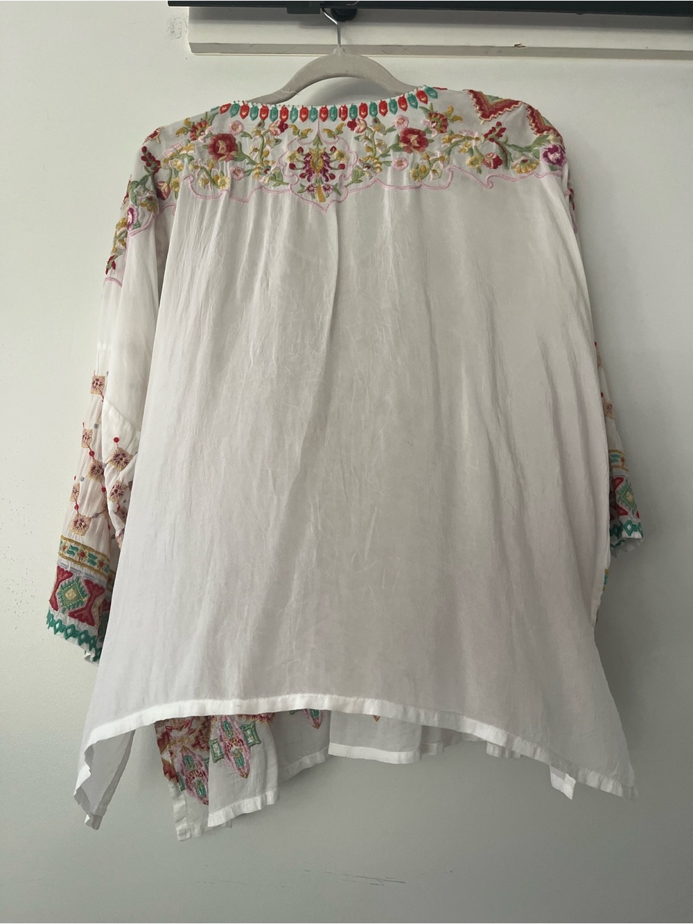 Johnny Was White sandra, Floral Multicolor Embroidered Tunic Sz L , shear white - Picture 2 of 11